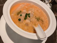 龙虾汤过桥花胶肚-海派悦庭·海胆烧麦·新融合菜(凯德广场店)