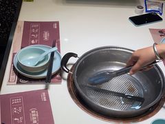 -洪氏嗨捞·猪肚鸡火锅(阳光天地店)