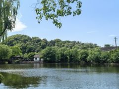 -绍兴东湖风景区