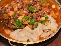 新疆大盘鸡-楼兰新疆主题餐厅(悠方店)