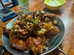 -BHC炸鸡(明洞总店)