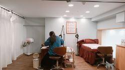 -摩睫+皮肤管理·科学美容中心