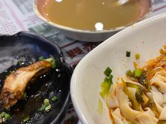 -双燕楼·手工馄饨·汤面小吃(世纪汇店)