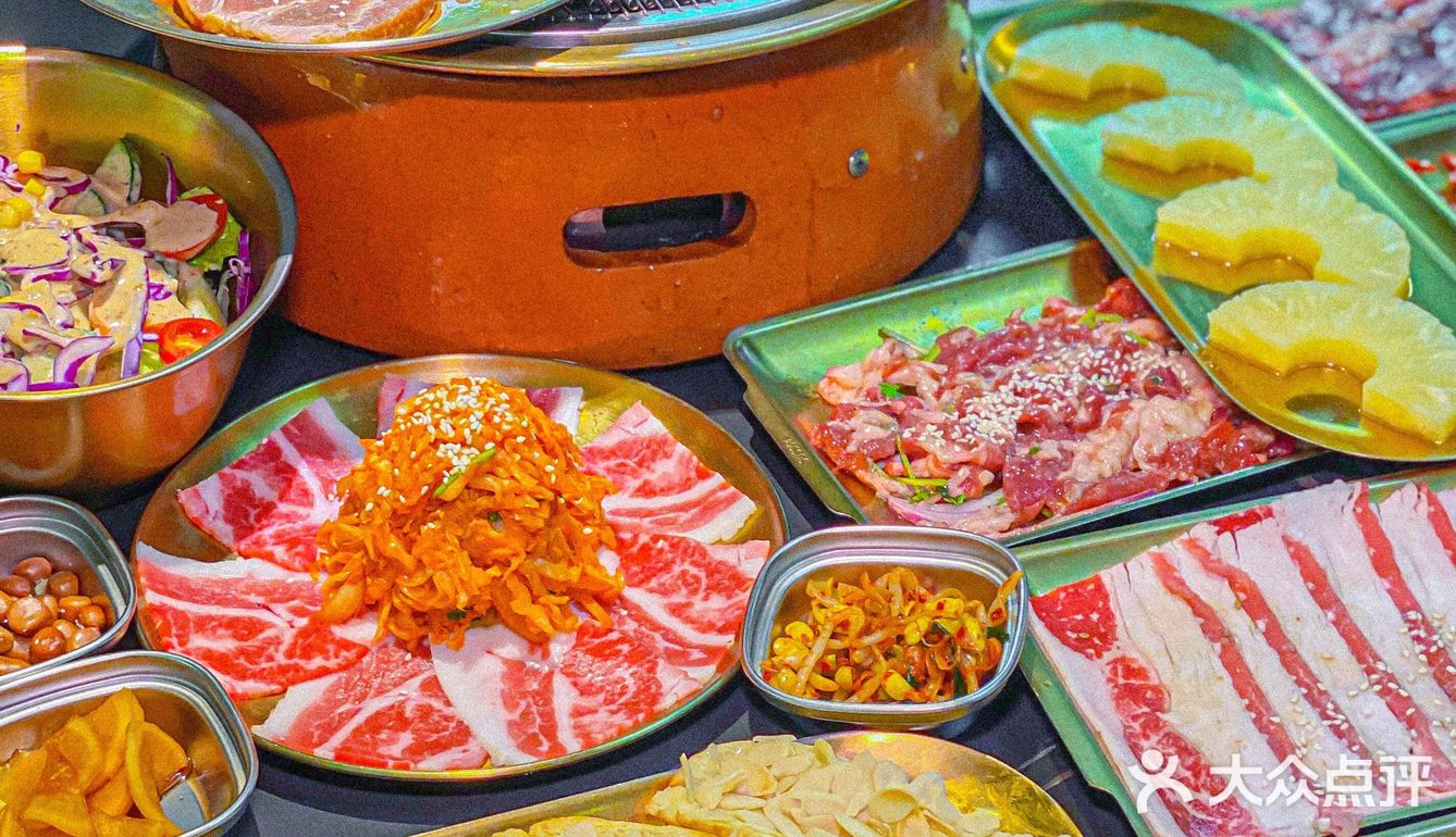 把隔壁买来做等位区的烤肉店🤦🏻‍♀️豪横‼️