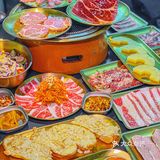 把隔壁买来做等位区的烤肉店🤦🏻‍♀️豪横‼️