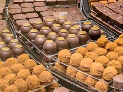 -Laderach 莱德拉(上海环贸iapm店)