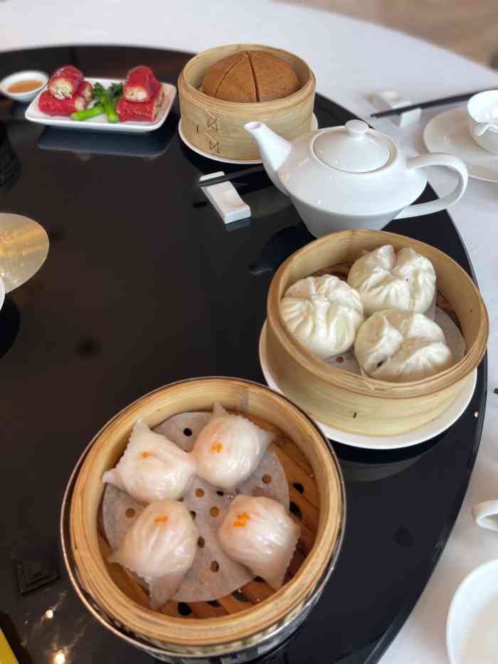 好友缘酒家(皇冠假日店)-"好友缘早茶是本地老品牌了.在大众点评上团.