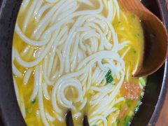 -良米山·云南野生菌过桥米线(上海首店)