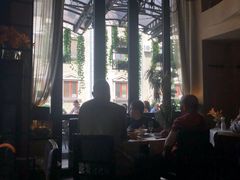 -Casa Nova