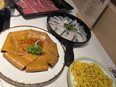 -超级鲜•胡毛肚火锅(扬帆店)