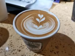 澳白-HANA COFFEE(长寿路店)