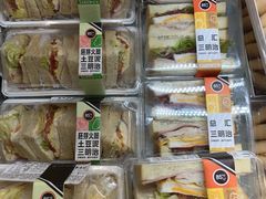 -85度C(生甜甜圈研究工坊·上海平凉店)