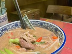 -辣叨叨·江西小炒锅气米粉(南京西路店)