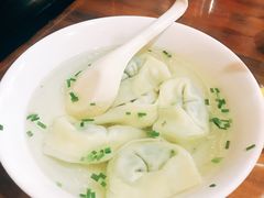-潘国仙耳光馄饨(黄家阙路店)