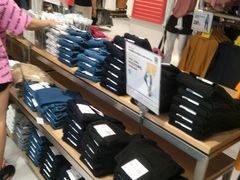 -优衣库(北京万柳华联购物中心店)