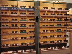 -MUJOSH木九十眼镜(月星环球港B1店)