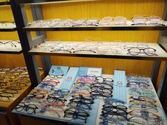 -优医视平价眼镜蔡司依视路折扣工厂店(德胜门店)