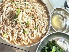 -正宗杨记普洱酸醋米线(总店)