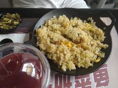 -老娘舅餐厅(黄龙体育中心店)