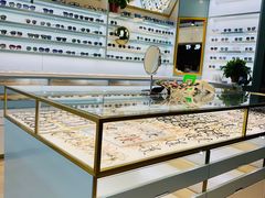 -潘多拉眼镜·蔡司依视路明月(潘家园店)