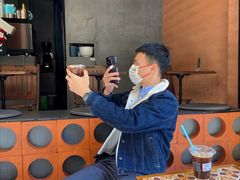 -CowCow其其·牛杂咖啡公司(六运店)