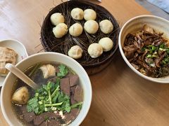 -佬钱湾仔(衣裳街店)