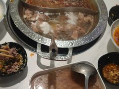 -嘎琉鲜切牛肉自助火锅