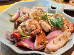 -大头虾越式风味餐厅(光明广场店)