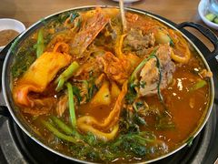 -喇喇排骨火锅·传统韩式脊骨汤(望京西园总店)