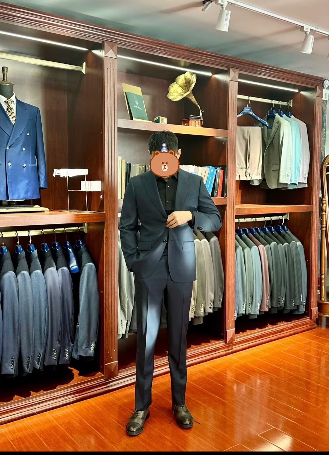 天津西服定制西装深色套装太帅了