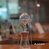 咖啡｜人来人往市中心的安静书香咖啡店