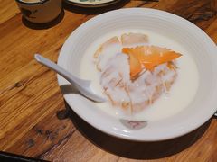 酸奶拌芒果-老滇山寨•云南特色菜•地方菜•民族风情歌舞表演(金碧店)