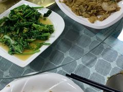 -天天向上素食餐厅(五台山店)