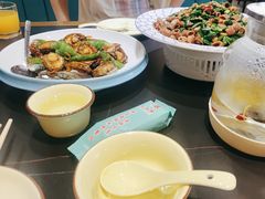 -小红鲸·海鲜餐厅(轸大路店)