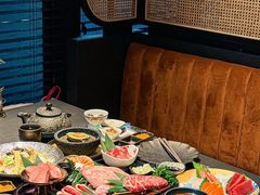 -铭牛烧肉·和牛海鲜自助(高新月牙湖店)