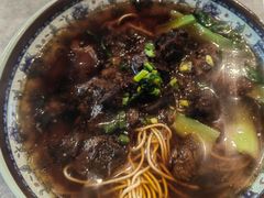 红烧牛肉面-蒋掌柜·老上海排骨年糕(田林店)