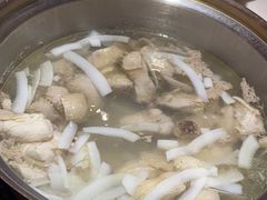 -喃喃椰·糟粕醋·椰子鸡火锅(七堡花园店)