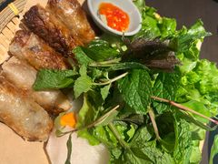 -大头虾越式风味餐厅(光明广场店)