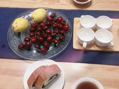 -田园东方蜜桃村的田野营地
