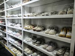 -翰皇直营洗衣洗鞋(望京鹿港店)