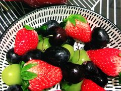 -上海龙吴水胜海发市场