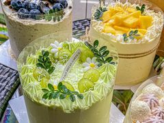 -顶东面包花园·生日蛋糕(世博店)