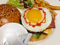 牛肉汉堡-Simple Yummy简单美味(上邦百汇城店)