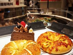 -HOT CRUSH趁热集合·现烤面包(上海环球港店)