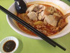-亚王咖喱鸡米粉面