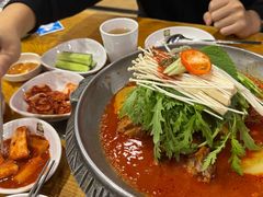 -喇喇排骨火锅·传统韩式脊骨汤(望京西园总店)
