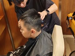 -首脑美容美发化妆美甲培训学校(龙岗校区)