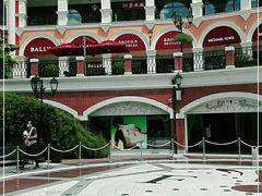 -佛罗伦萨小镇广佛名品奥特莱斯(疏港路店)