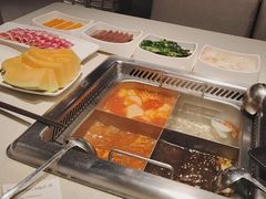 -海底捞火锅鲜切牛肉主题店(长寿路店)