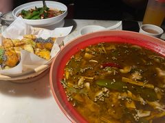 -初蓉丨遇见新川菜(亲贤街荣耀店)